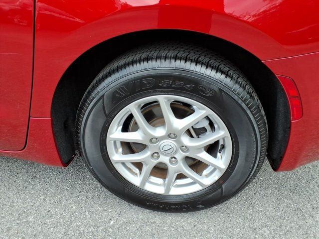 Used 2025 Chrysler Pacifica Select FWD image 8