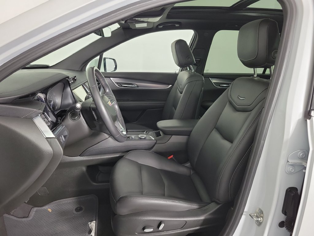 Used 2024 Cadillac XT6 Luxury FWD image 17