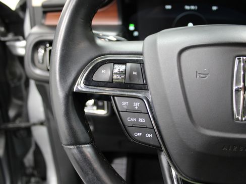 Certified 2022 Lincoln Nautilus Reserve w/ Class II Trailer Tow Package image 11