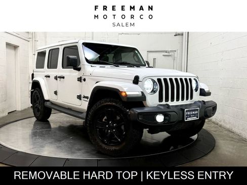 Used 2019 Jeep Wrangler Unlimited Sahara w/ Uconnect 4C Nav & Sound Group AWD/4WD image 1