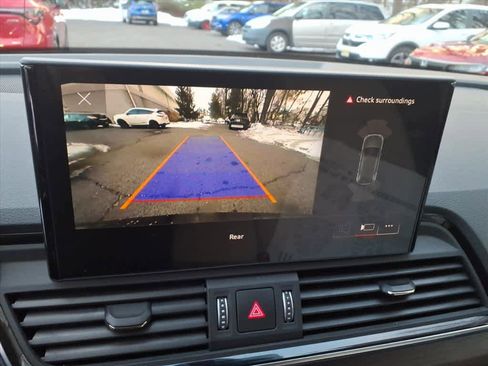 Used 2023 Audi Q5 2.0T Premium w/ Convenience Package image 24