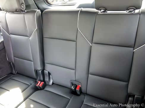 Used 2025 Cadillac Escalade Sport image 16