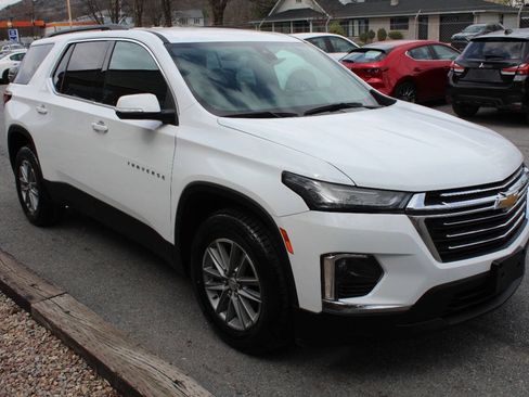 Used 2023 Chevrolet Traverse LT AWD/4WD image 5
