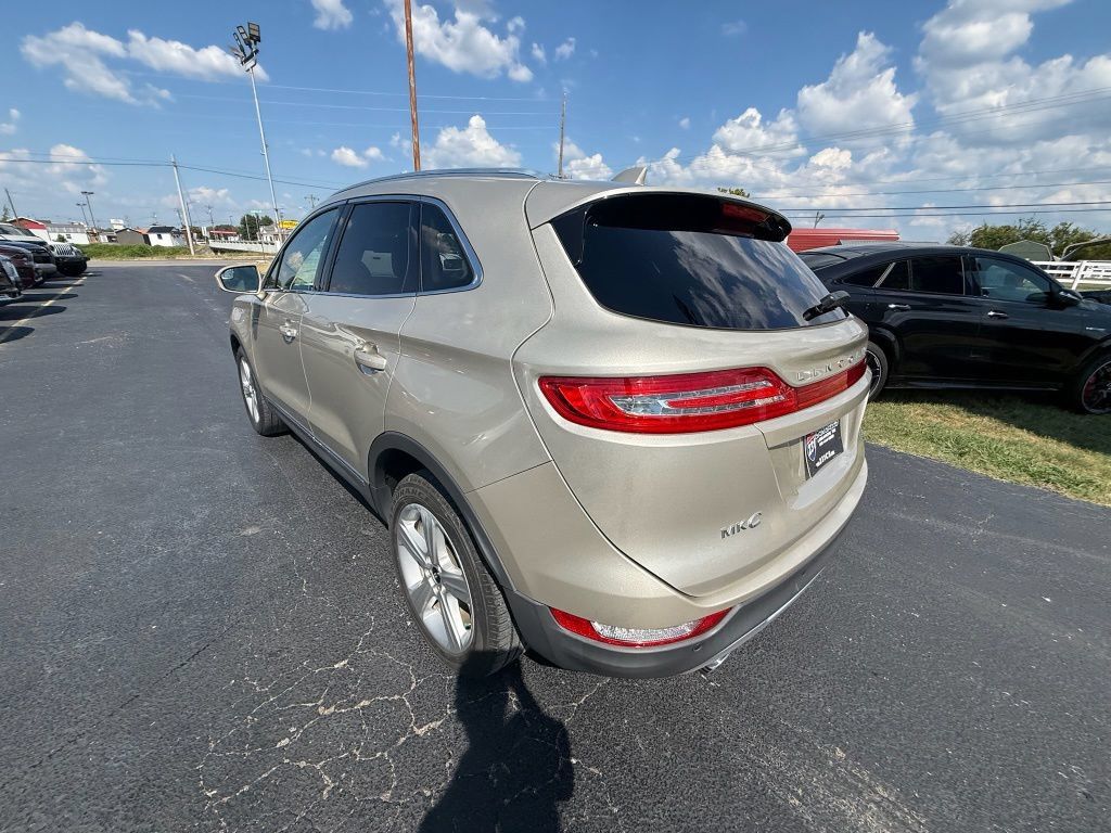 Used 2017 Lincoln MKC Premiere FWD image 5