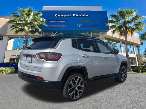 Used 2025 Jeep Compass Limited w/ Elite Group AWD/4WD image 5