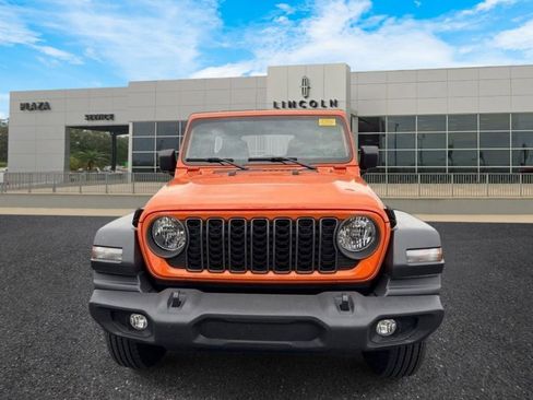 Used 2025 Jeep Wrangler Unlimited Sport AWD/4WD image 8