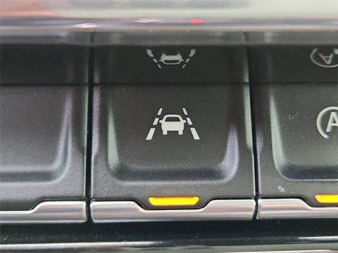 Used 2023 Chevrolet Silverado 1500 LT Trail Boss w/ LPO, Dark Essentials Package image 29