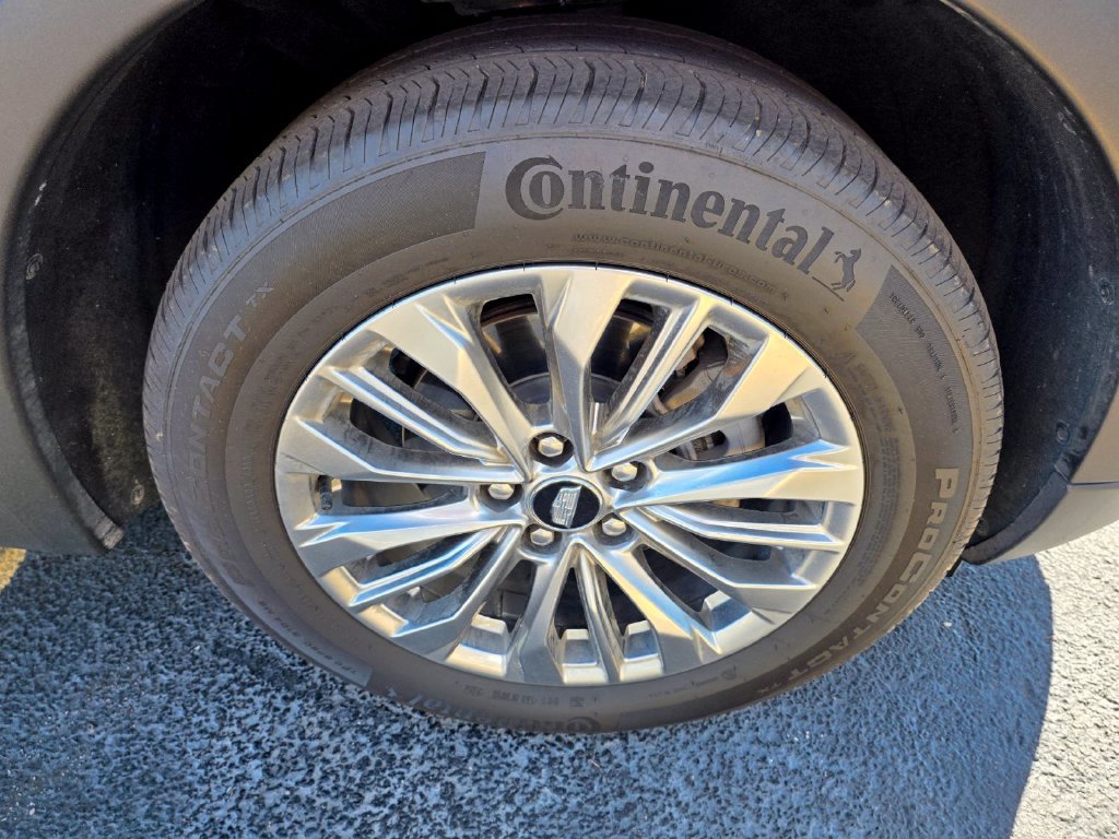 Used 2025 Cadillac XT4 Premium Luxury AWD/4WD image 10