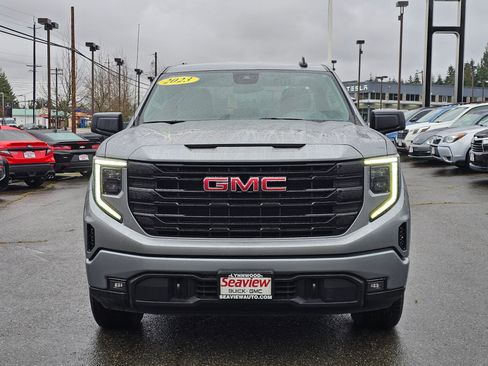 Used 2023 GMC Sierra 1500 Elevation image 2