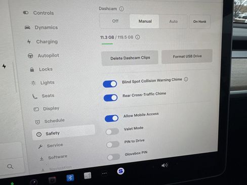 Used 2022 Tesla Model Y Performance image 31