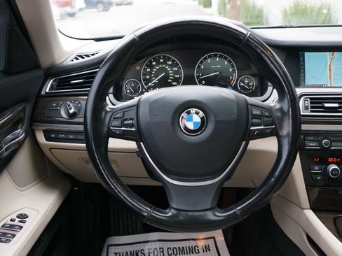 Used 2012 BMW 740Li image 39