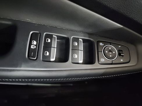 Used 2023 Hyundai Santa Fe SEL Premium image 18