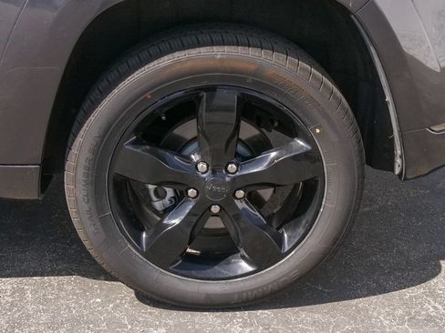 Used 2015 Jeep Grand Cherokee High Altitude AWD/4WD image 6