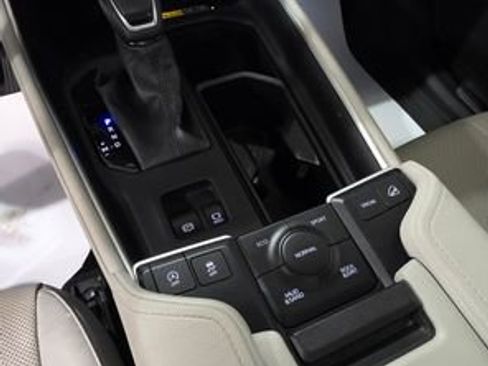 Used 2024 Toyota Grand Highlander Limited image 21