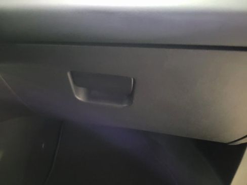 Used 2021 Chevrolet Equinox LT image 57