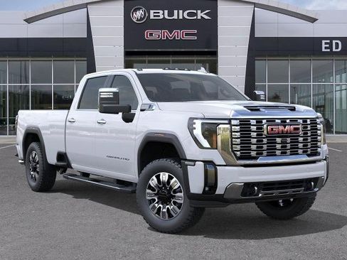 New 2026 GMC Sierra 3500 Denali w/ Technology Package image 7