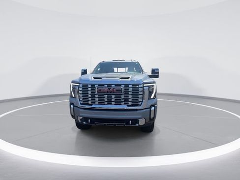 Used 2024 GMC Sierra 2500 Denali w/ Denali Reserve Package AWD/4WD image 3