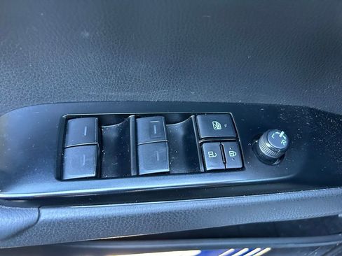 Certified 2025 Toyota Camry SE image 17