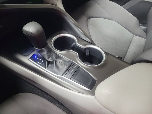 Used 2022 Toyota Camry LE FWD image 26