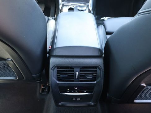 Used 2023 BMW 330i Sedan w/ Premium Package RWD image 25