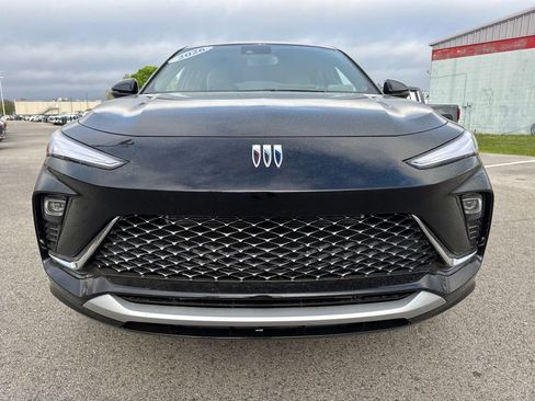 New 2026 Buick Envista Avenir FWD image 9
