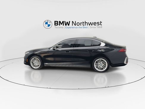 Used 2024 BMW 530i xDrive w/ Executive Package AWD/4WD image 11
