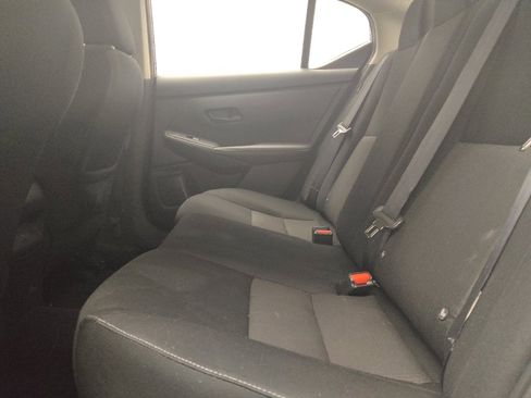 Used 2024 Nissan Sentra SV FWD image 18