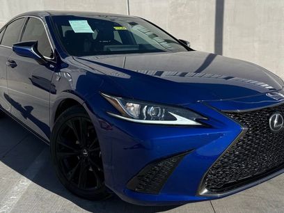 Used 2023 Lexus ES 350 F Sport w/ Accessory Package (Z2)