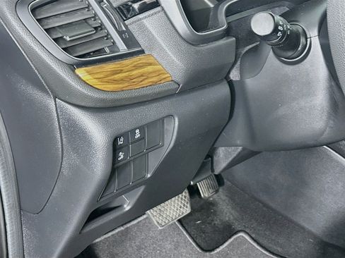 Used 2018 Honda CR-V EX image 17