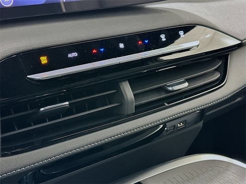 New 2026 Buick Enclave Sport Touring w/ Power Package image 16