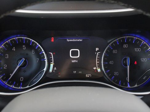 New 2026 Chrysler Pacifica Select FWD image 13