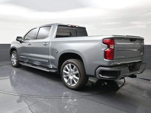 Used 2024 Chevrolet Silverado 1500 High Country w/ High Country Premium Package RWD image 3