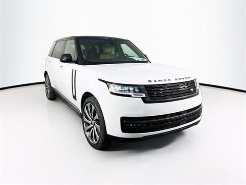 New 2025 Land Rover Range Rover Long Wheelbase SE image 3