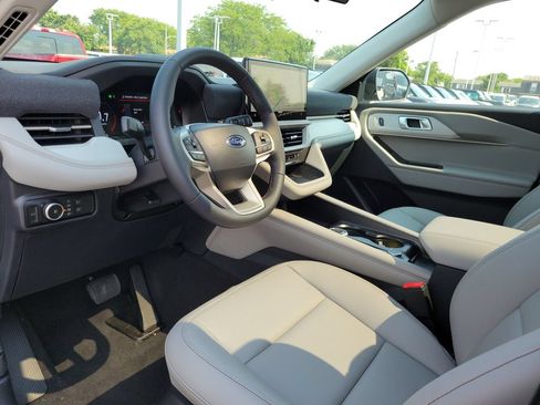 New 2026 Ford Explorer Active w/ Active Comfort Package AWD/4WD image 21
