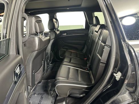 Used 2020 Jeep Grand Cherokee Overland image 29