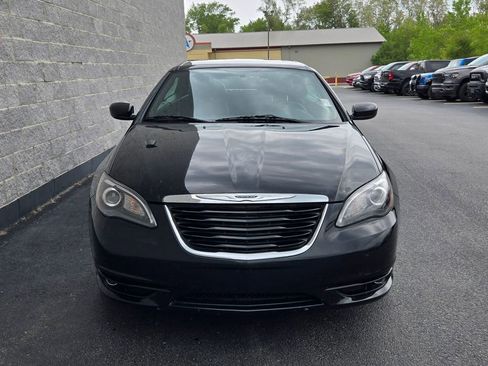 Used 2013 Chrysler 200 S FWD image 8