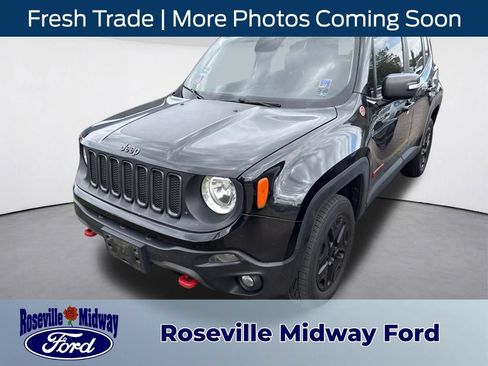 Used 2018 Jeep Renegade Trailhawk w/ Cold Weather Group II AWD/4WD image 1