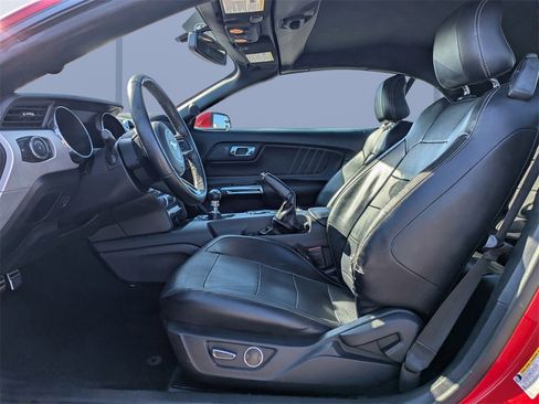 Used 2015 Ford Mustang GT Premium image 15