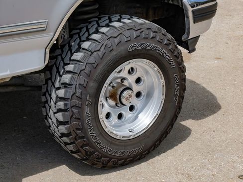Used 1996 Ford Bronco XLT AWD/4WD image 52