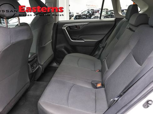 Used 2023 Toyota RAV4 LE AWD/4WD image 21