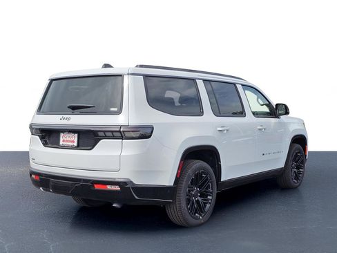 New 2026 Jeep Grand Wagoneer Limited AWD/4WD image 8