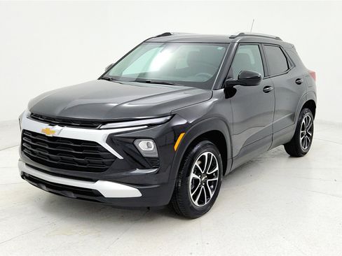 Used 2025 Chevrolet TrailBlazer LT image 8