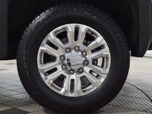 Used 2023 GMC Sierra 2500 Denali w/ Denali Ultimate Package image 28