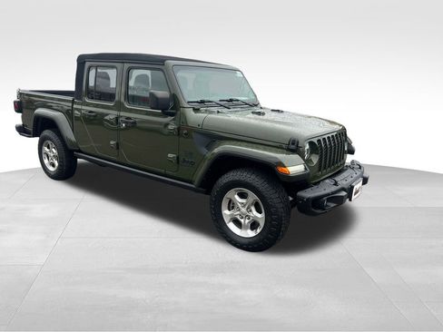 Used 2021 Jeep Gladiator Sport image 8