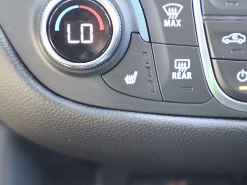 Used 2024 Chevrolet Equinox RS FWD image 21