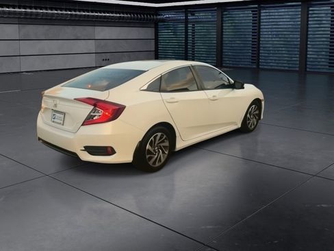Used 2016 Honda Civic EX image 9