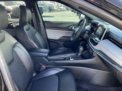 Used 2025 Jeep Compass Latitude image 7