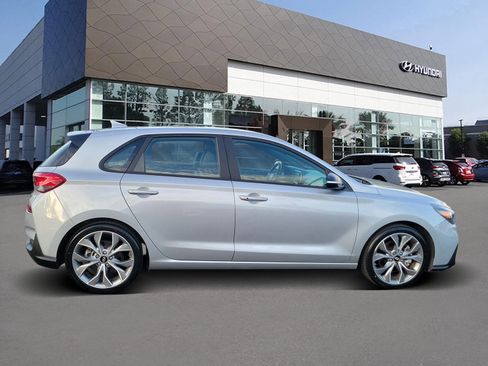 Used 2020 Hyundai Elantra GT N Line image 4