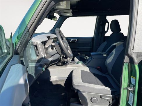 Used 2023 Ford Bronco Big Bend image 9