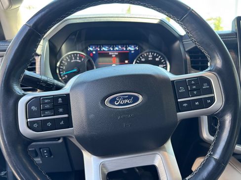 Used 2024 Ford Expedition Limited RWD image 30